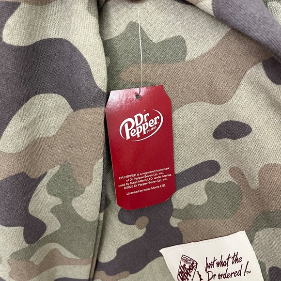 Dr. Pepper Camo Sweatshirt Women’s XS - Picture 8 of 11